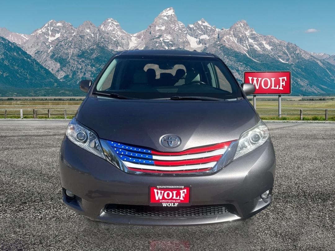 Toyota Sienna  2015