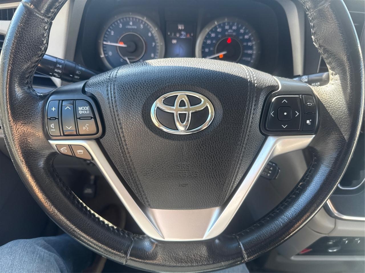 Toyota Sienna  2015