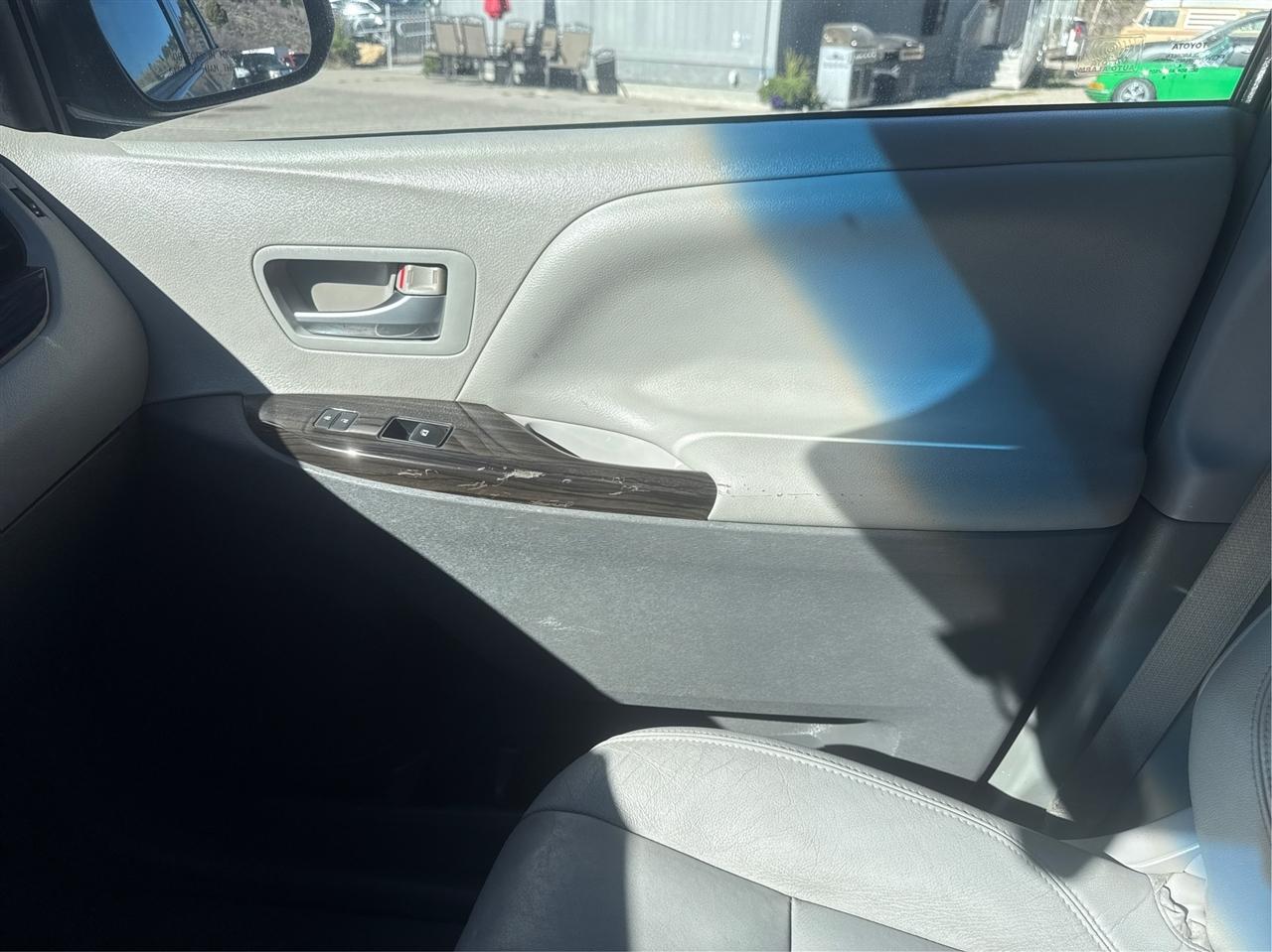 Toyota Sienna  2015