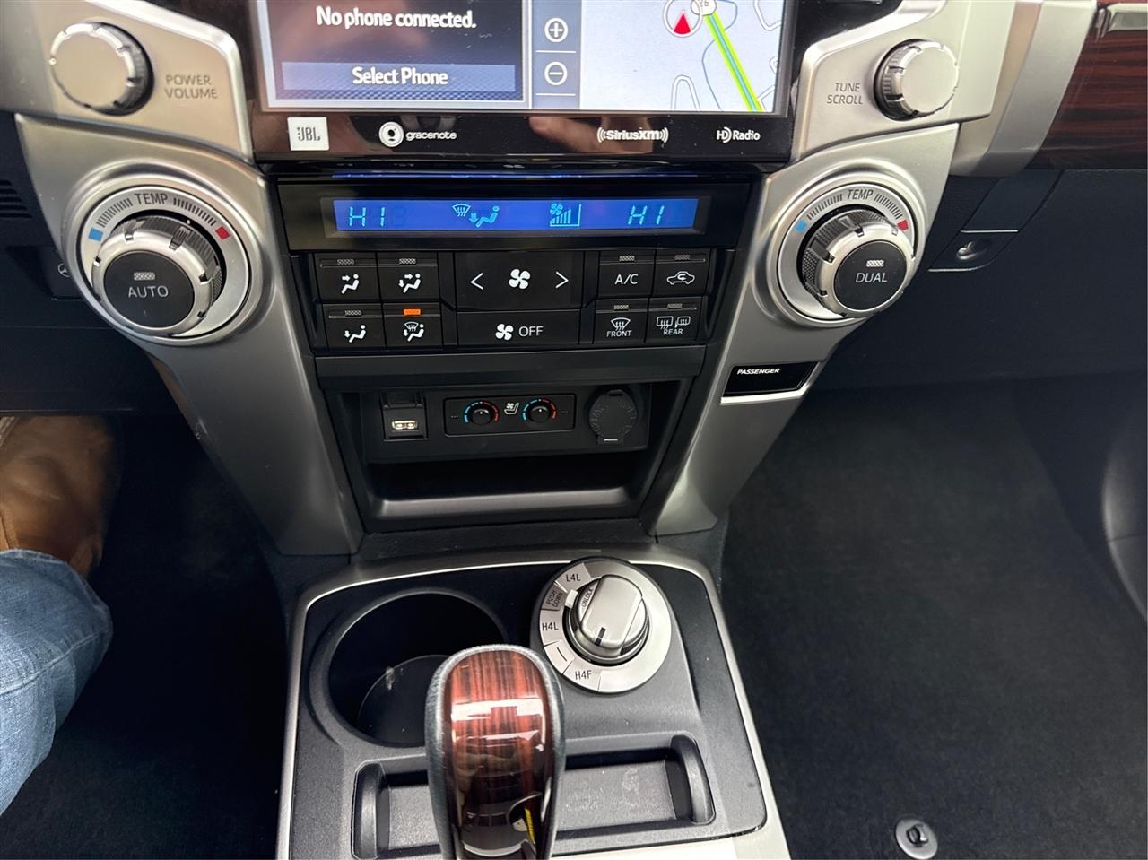 Toyota 4Runner  2024