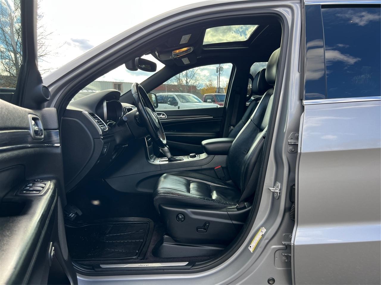 Jeep Grand Cherokee  2019