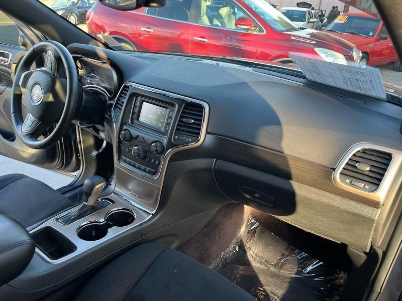 Jeep Grand Cherokee Laredo 4x4 2017