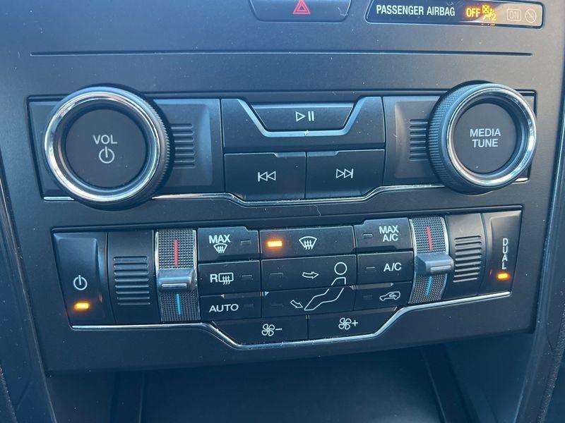 Ford Explorer XLT 4WD 2019