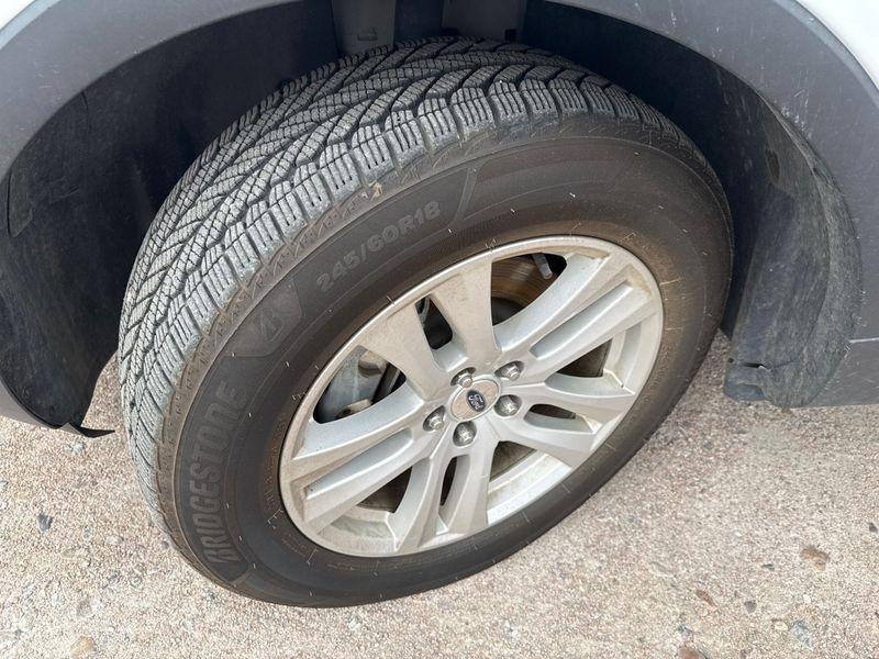 Ford Explorer XLT 4WD 2019