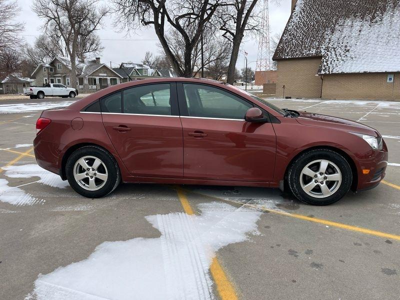 Chevrolet Cruze 4dr Sdn Man 1LT 2013