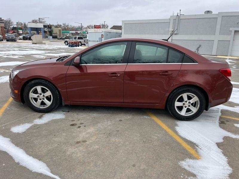 Chevrolet Cruze 4dr Sdn Man 1LT 2013