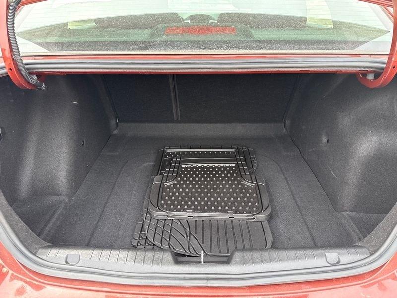 Chevrolet Cruze 4dr Sdn Man 1LT 2013