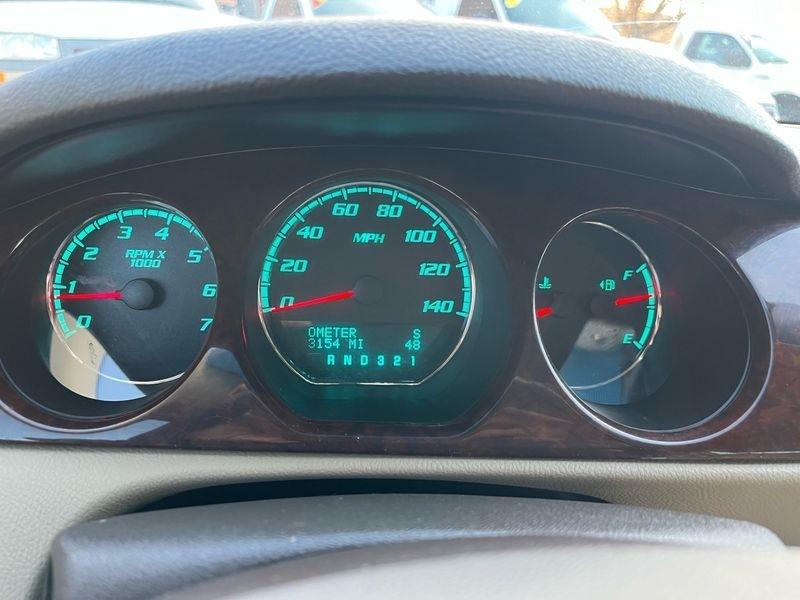 Buick Lucerne 4dr Sdn CXL 2011