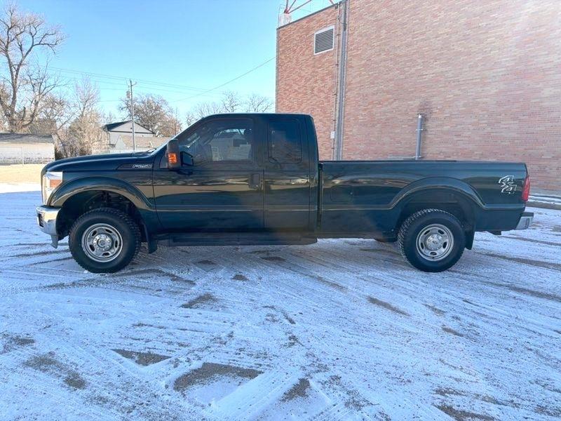 Ford Super Duty F-250 SRW 4WD SuperCab 142" Lariat 2015