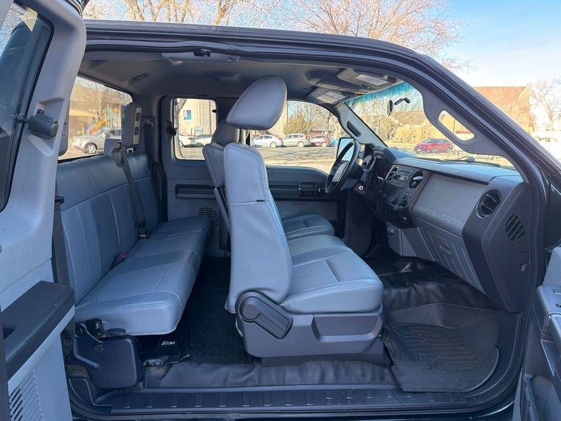 Ford Super Duty F-250 SRW 4WD SuperCab 142" Lariat 2015