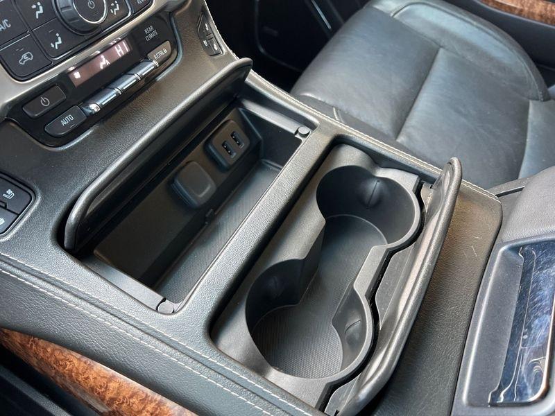 Chevrolet Tahoe 4WD 4dr Premier 2017