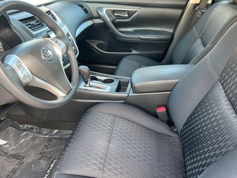 Nissan Altima 4dr Sdn I4 2.5 S 2016