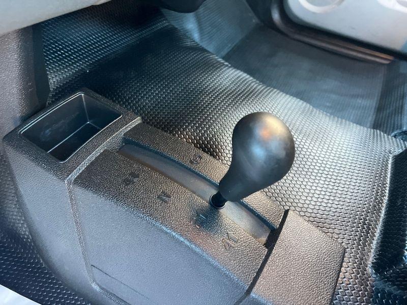 GMC Sierra 2500HD 4WD Reg Cab 133.7" Work Truck 2011