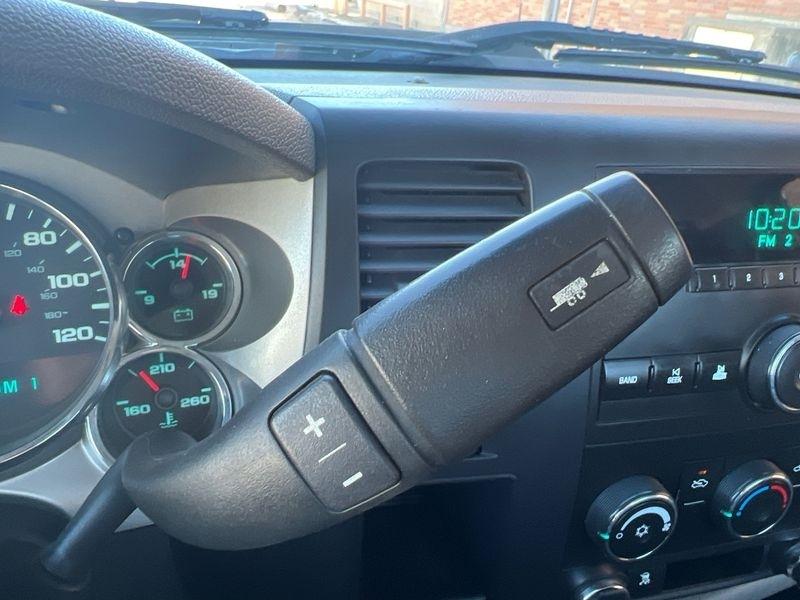 GMC Sierra 2500HD 4WD Reg Cab 133.7" Work Truck 2011