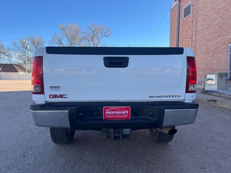 GMC Sierra 2500HD 4WD Reg Cab 133.7" Work Truck 2011