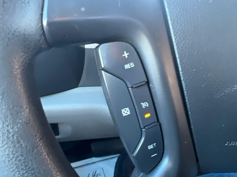 GMC Sierra 2500HD 4WD Reg Cab 133.7" Work Truck 2011