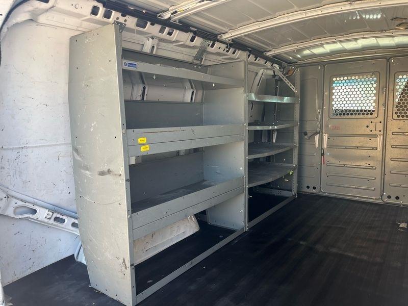 Chevrolet Express Cargo Van RWD 2500 135" 2010