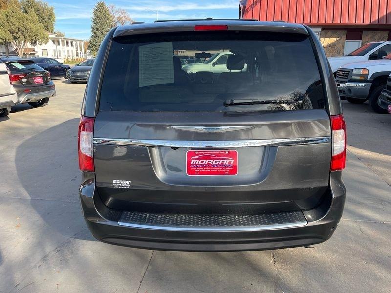 Chrysler Town & Country 4dr Wgn Touring 2016