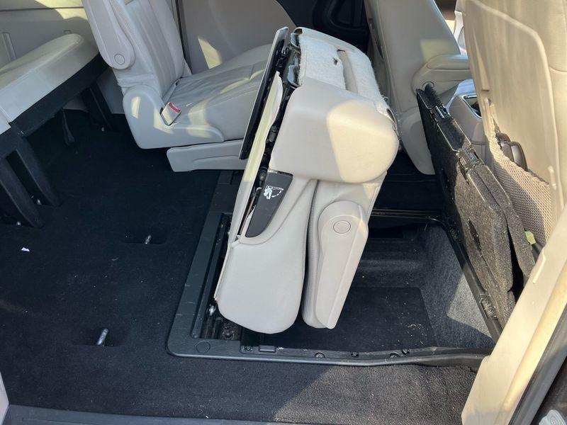 Chrysler Town & Country 4dr Wgn Touring 2016