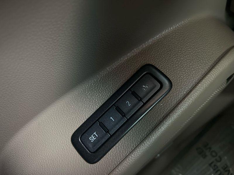 Chevrolet Tahoe 4WD 4dr Premier 2017