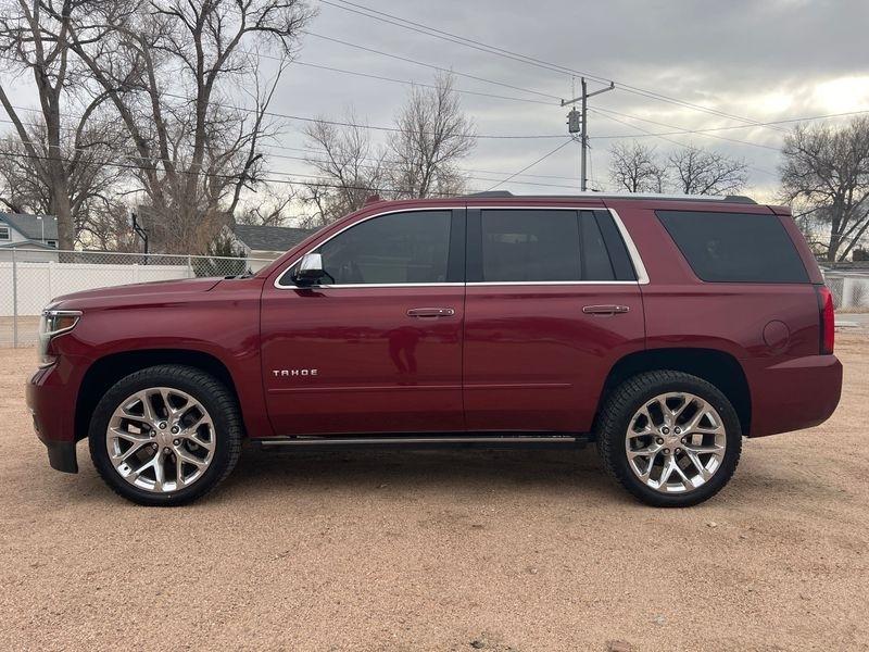 Chevrolet Tahoe 4WD 4dr Premier 2017