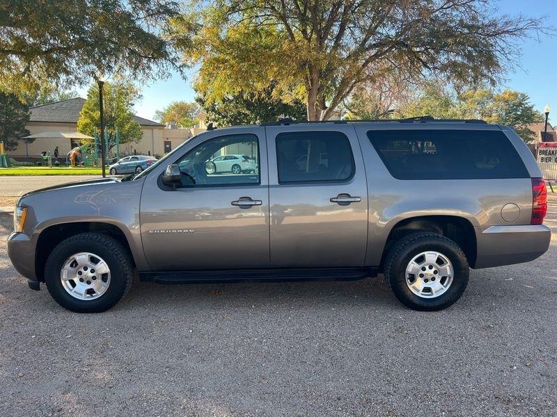 Chevrolet Suburban 4WD 4dr LT 2014