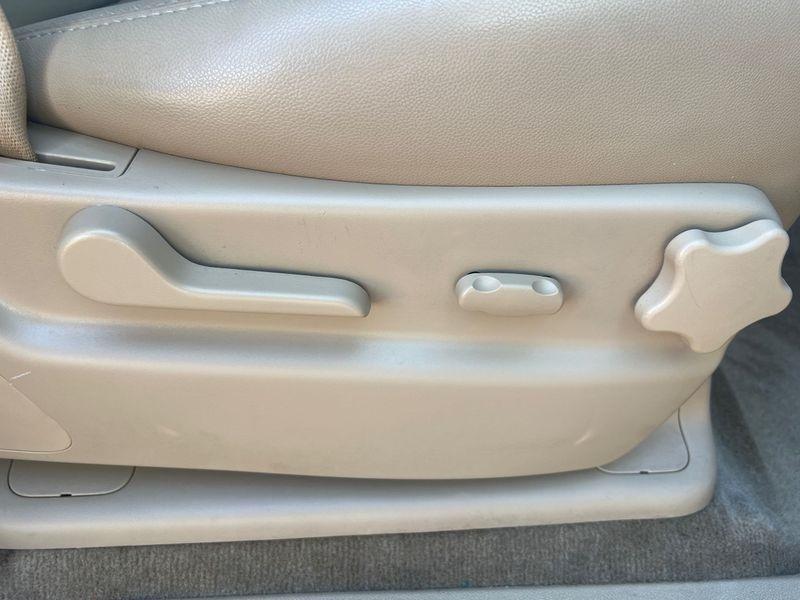 Chevrolet Suburban 4WD 4dr LT 2014