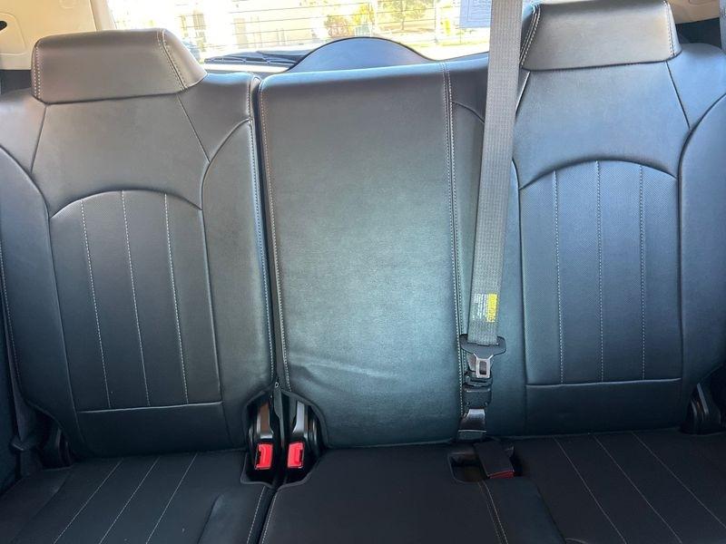 Buick Enclave AWD 4dr Leather 2016