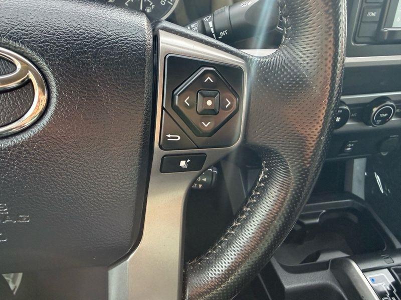 Toyota Tacoma 4WD Double Cab V6 MT TRD Off Road (Natl) 2016