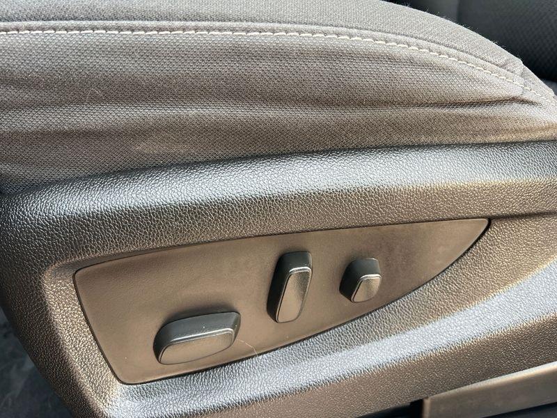 Chevrolet Silverado 1500 4WD Crew Cab 143.5" LT w/2LT 2016