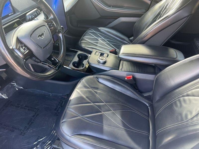 Ford Mustang Mach-E Select AWD 2021