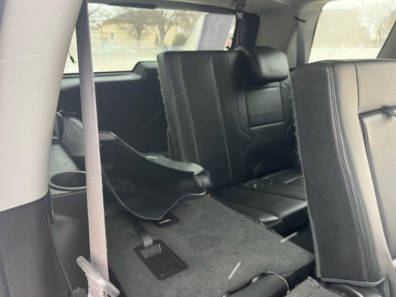 Chevrolet Tahoe 4WD 4dr LT 2015