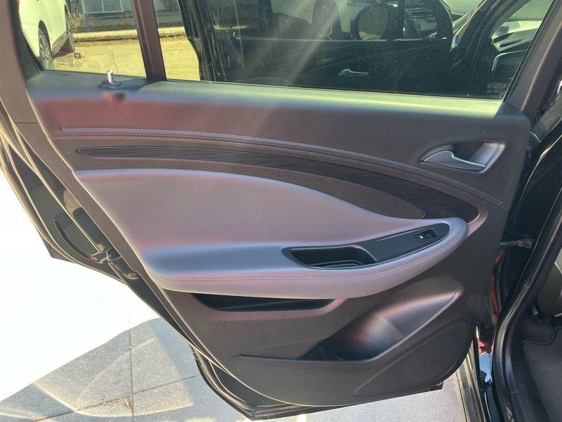 Buick Envision AWD 4dr Essence 2019