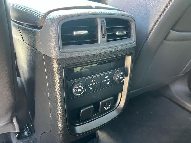 Buick Envision AWD 4dr Essence 2019