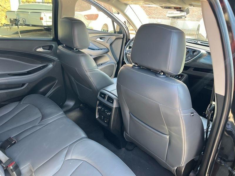 Buick Envision AWD 4dr Essence 2019