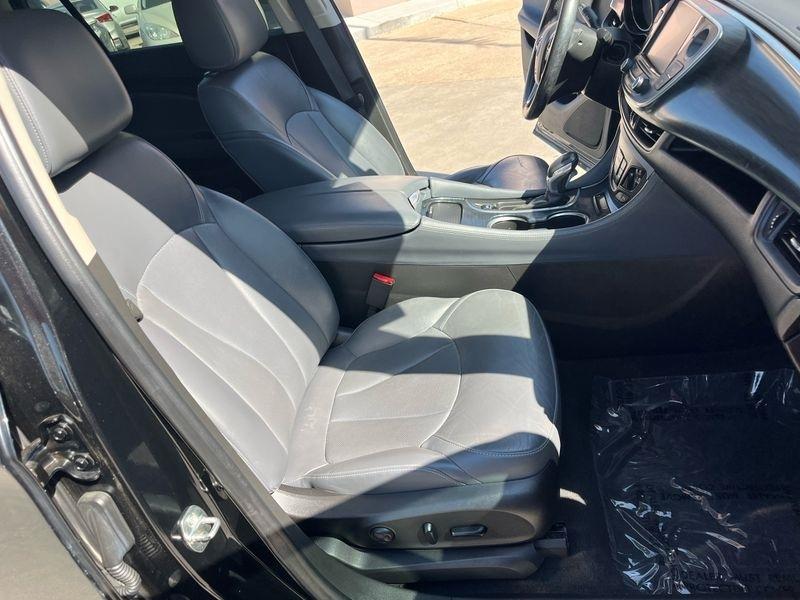 Buick Envision AWD 4dr Essence 2019