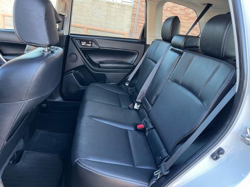 Subaru Forester 4dr CVT 2.0XT Touring 2015