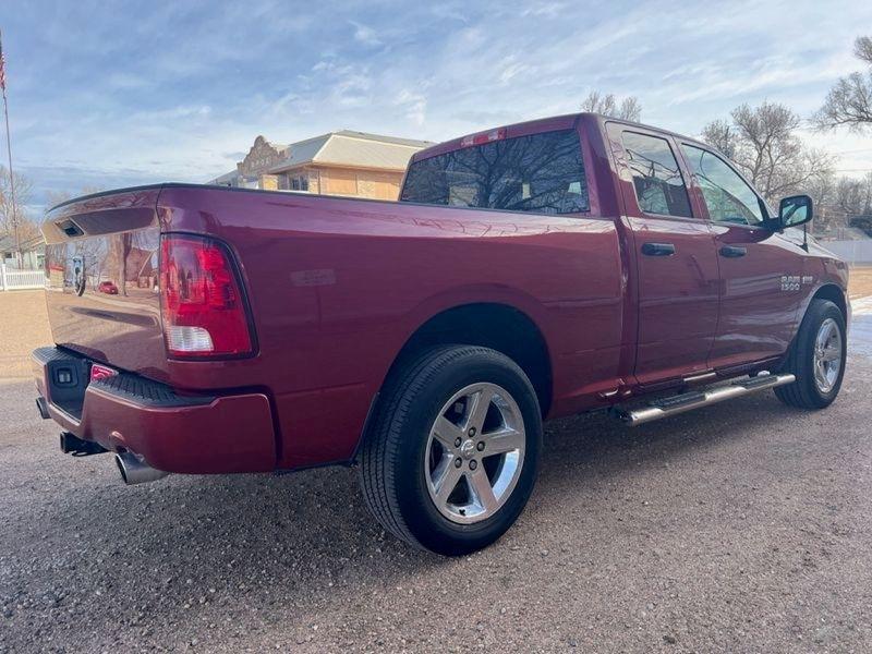 RAM 1500 2WD Quad Cab 140.5" Express 2014