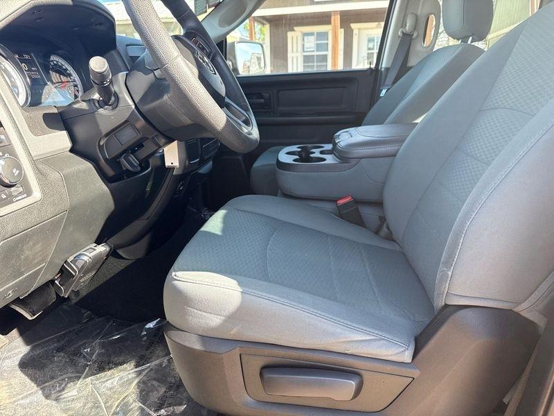 RAM 1500 2WD Quad Cab 140.5" Express 2014
