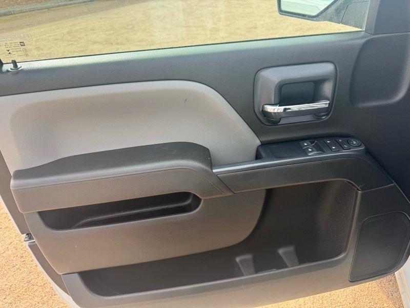 Chevrolet Silverado 1500 4WD Reg Cab 133.0" Work Truck 2017