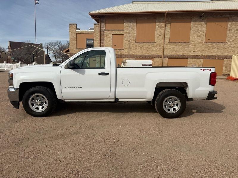 Chevrolet Silverado 1500 4WD Reg Cab 133.0" Work Truck 2017