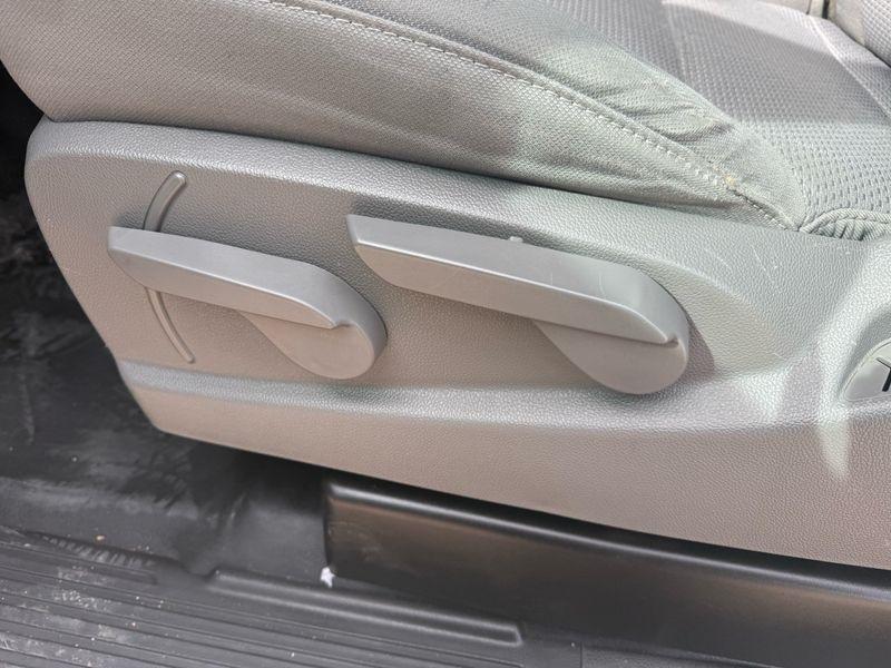 Chevrolet Silverado 1500 4WD Reg Cab 133.0" Work Truck 2017