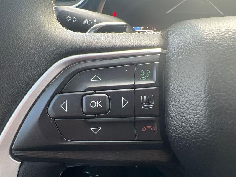 Jeep Grand Cherokee Laredo 4x4 2023