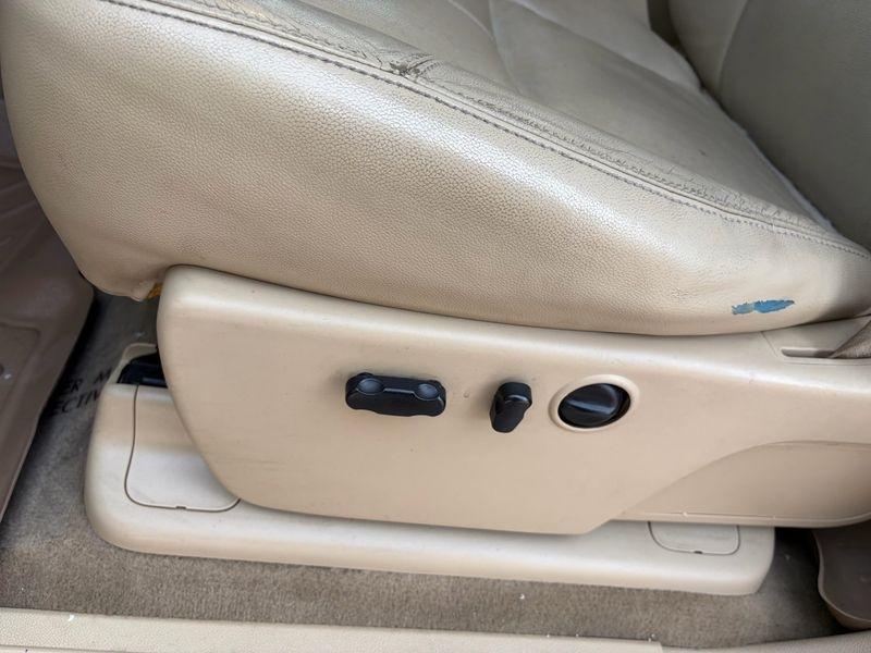 GMC Sierra 3500HD 4WD Crew Cab 167.7" SLT 2013