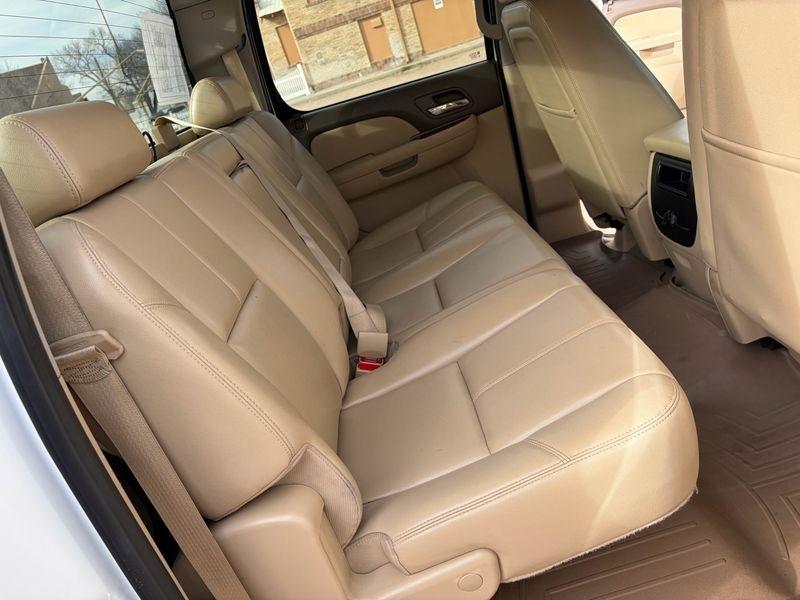 GMC Sierra 3500HD 4WD Crew Cab 167.7" SLT 2013