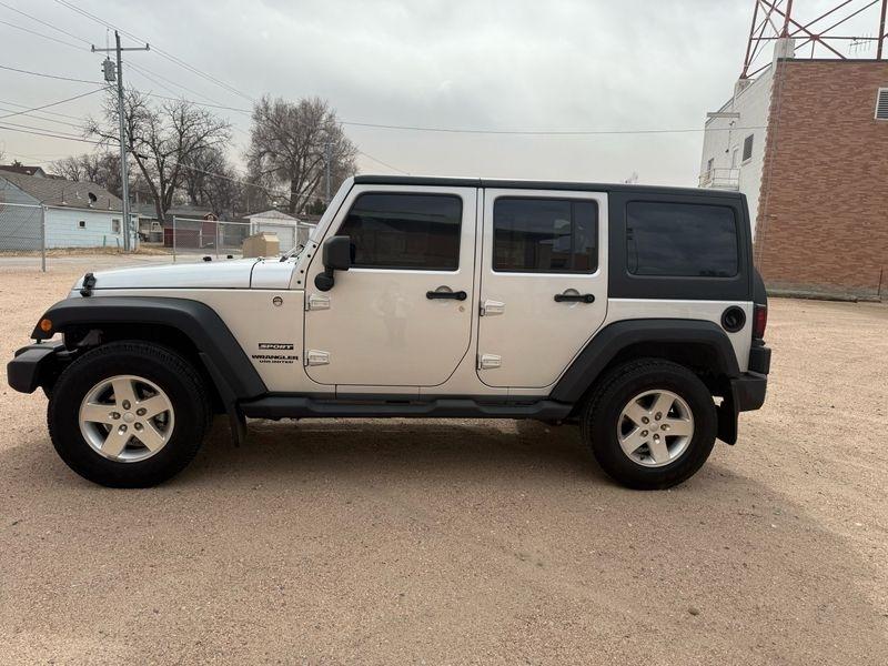 Jeep Wrangler Unlimited 4WD 4dr Sport 2011