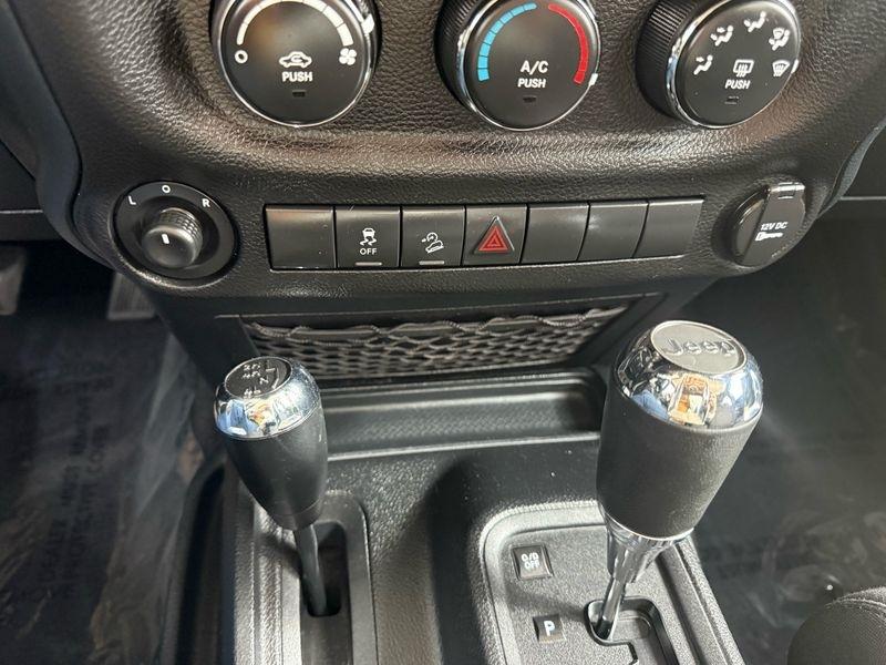 Jeep Wrangler Unlimited 4WD 4dr Sport 2011