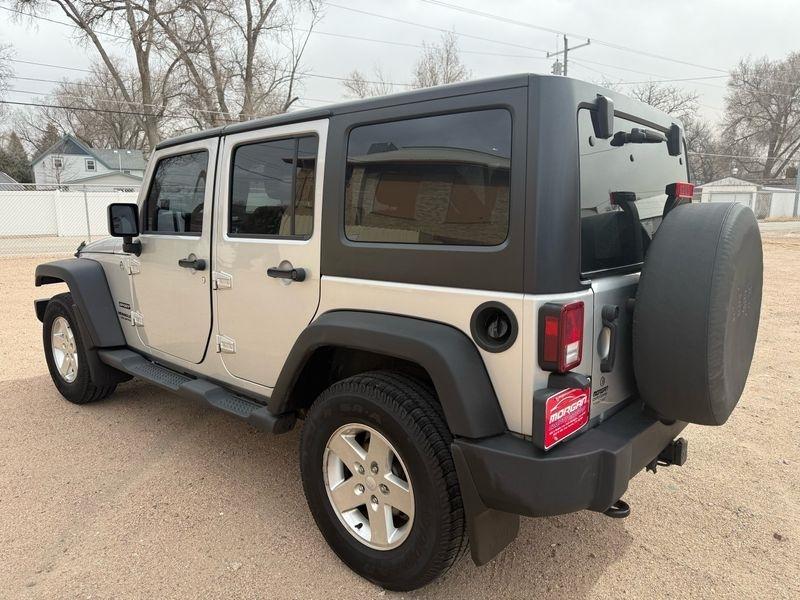 Jeep Wrangler Unlimited 4WD 4dr Sport 2011