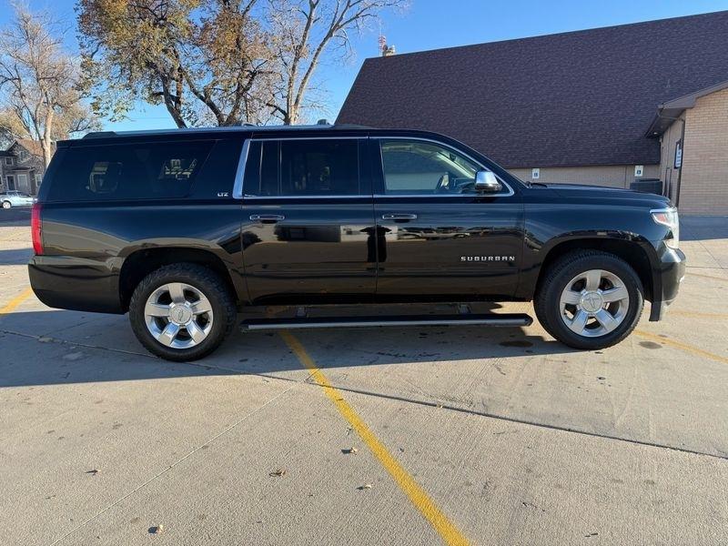 Chevrolet Suburban 4WD 4dr LTZ 2015