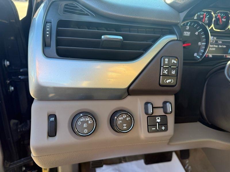 Chevrolet Suburban 4WD 4dr LTZ 2015